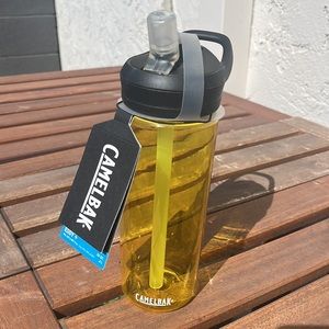 💦 Camelback Yellow Bottle - 600ml